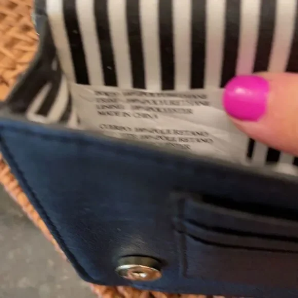 *Luv Betsey* Johnson Black Glitter Sparkle Wristlet LN - Picture 7 of 9